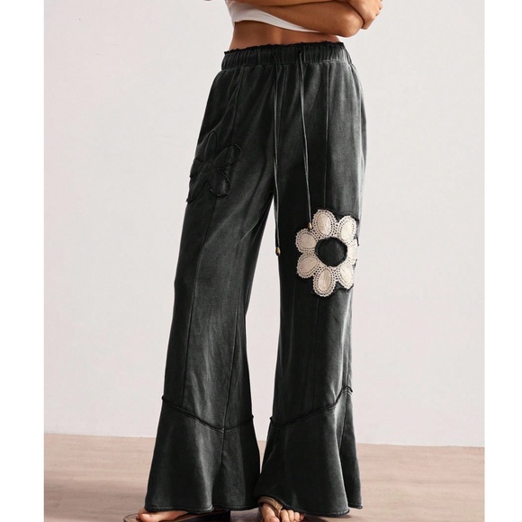 Solid Black Mineral Wash Stretchy Waist Flower Patch Wide Leg Pants - Picture 3 of 8